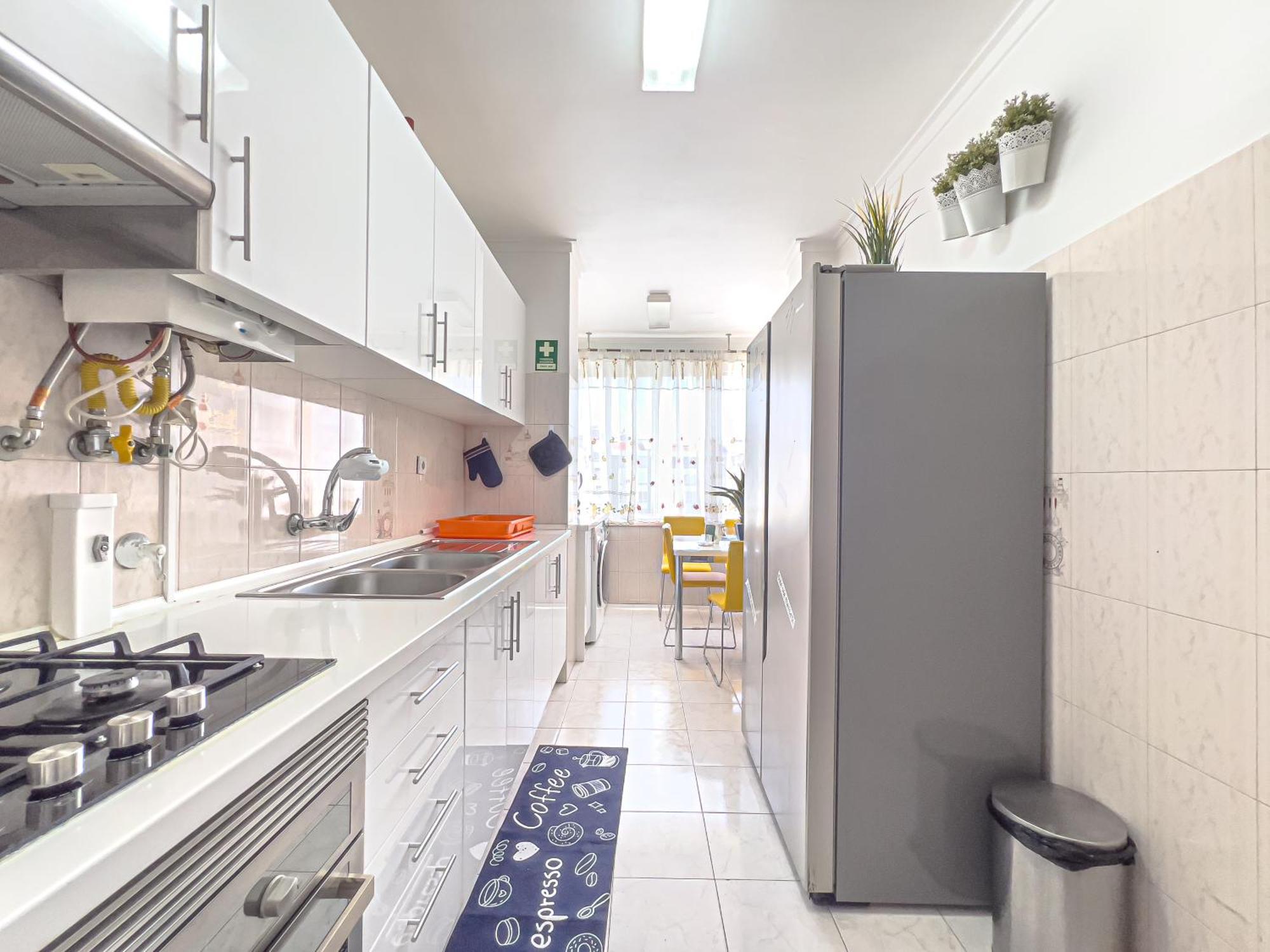 Family-Friendly And Cozy 3-Bedroom Accommodation In Lisboa Eksteriør bilde